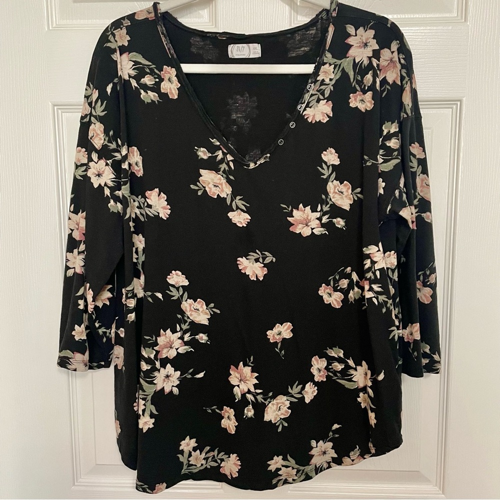 Maurices Black Floral 3/4 Sleeve Top Size XXL